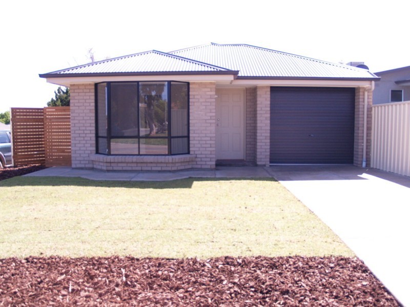 1 Gunn Close, Morphett Vale SA 5162