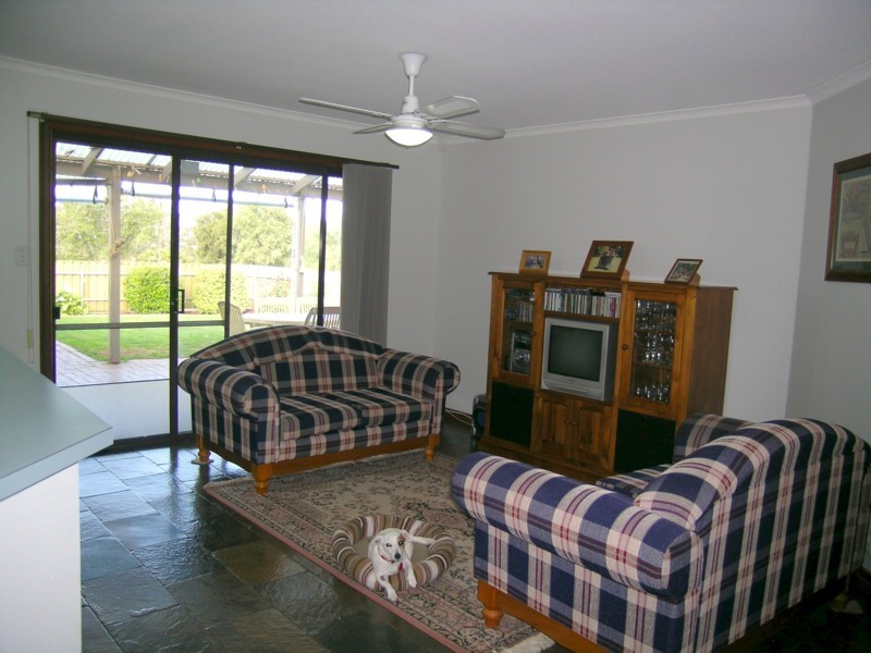 2 Gorton Court, Trott Park SA 5158