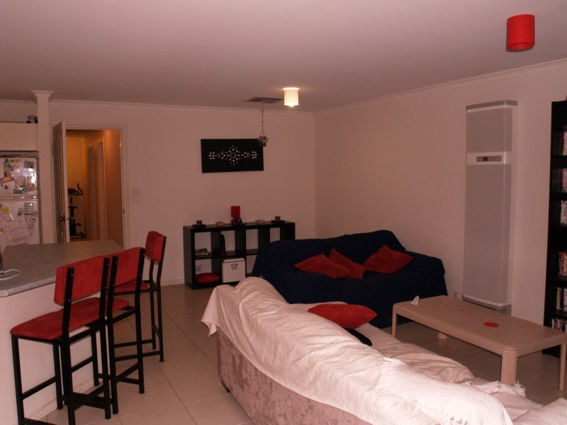 18a Regent Street, Moana SA 5169