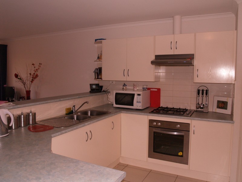 18a Regent Street, Moana SA 5169