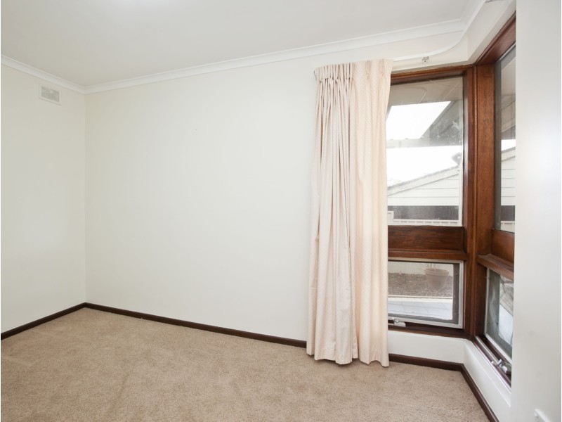 8 Mandalay Drive, Happy Valley SA 5159