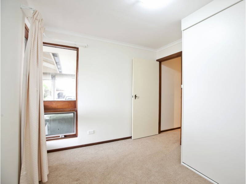 8 Mandalay Drive, Happy Valley SA 5159