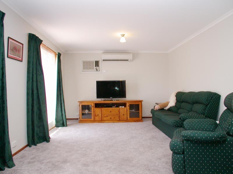 1 Hibiscus Court, Morphett Vale SA 5162