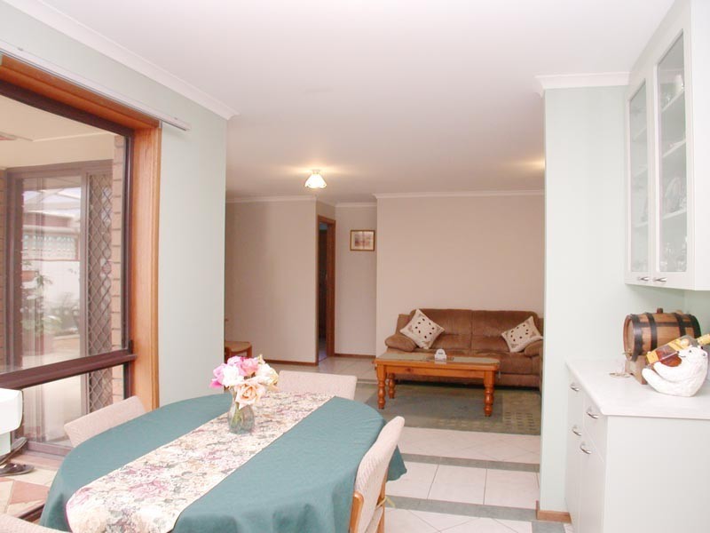 1 Hibiscus Court, Morphett Vale SA 5162