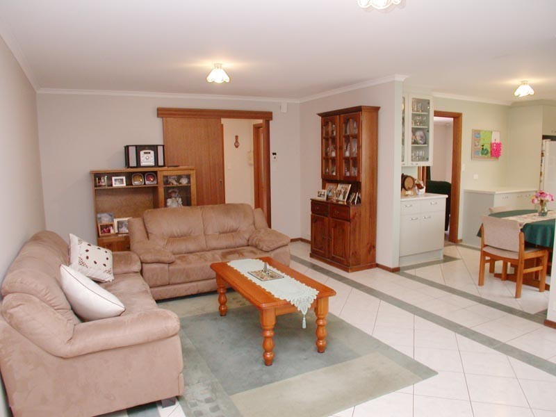 1 Hibiscus Court, Morphett Vale SA 5162