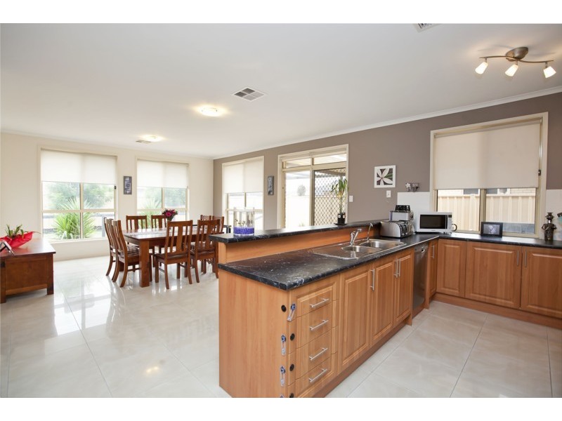 6 Stern Road, Seaford Meadows SA 5169