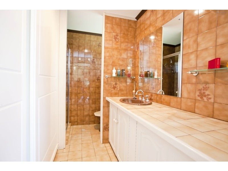 9 Kopoola Court, Hallett Cove SA 5158