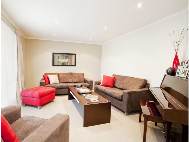 69 Warburton Drive, Woodcroft SA 5162