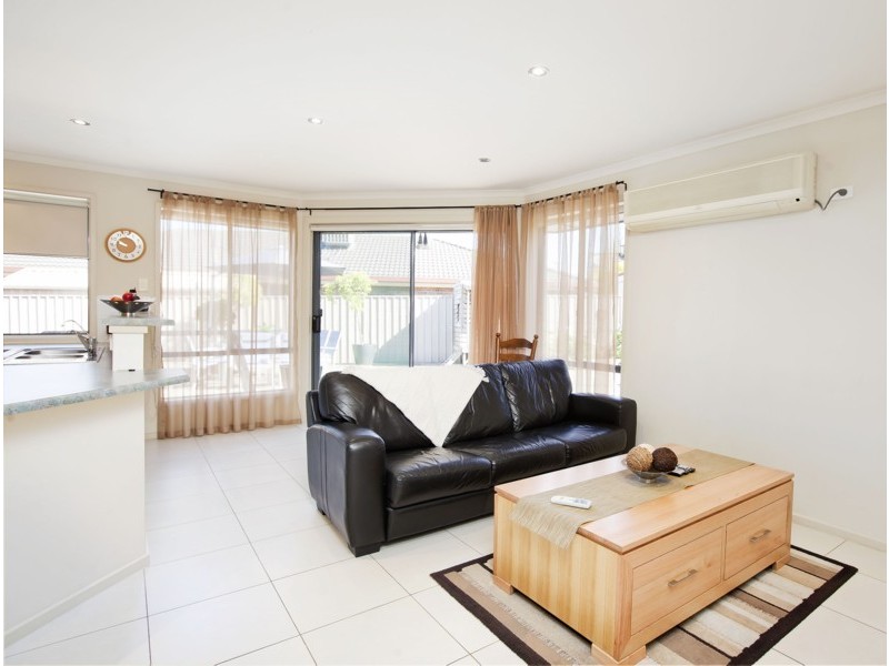 69 Warburton Drive, Woodcroft SA 5162