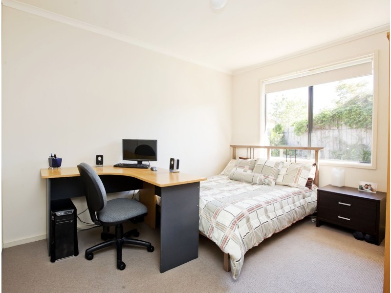 69 Warburton Drive, Woodcroft SA 5162