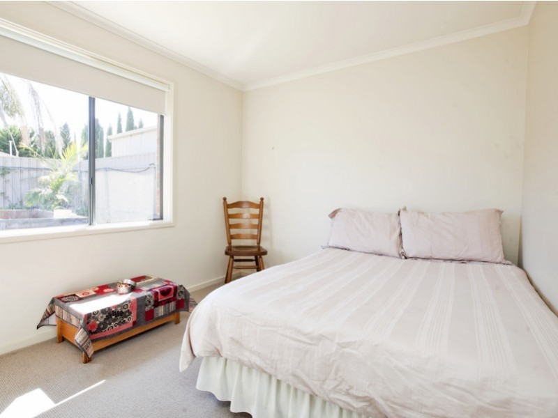 69 Warburton Drive, Woodcroft SA 5162