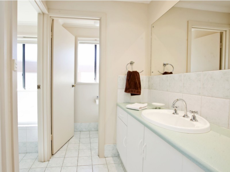 69 Warburton Drive, Woodcroft SA 5162