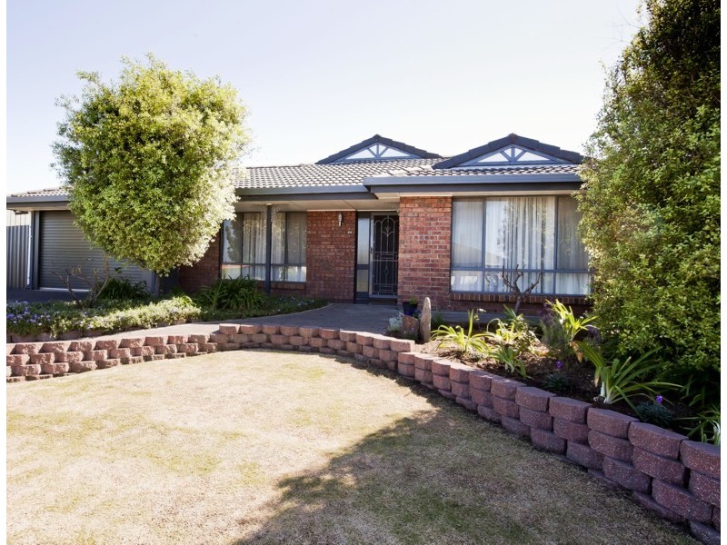 69 Warburton Drive, Woodcroft SA 5162
