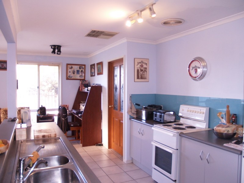 10 Jamieson Street, Moana SA 5169