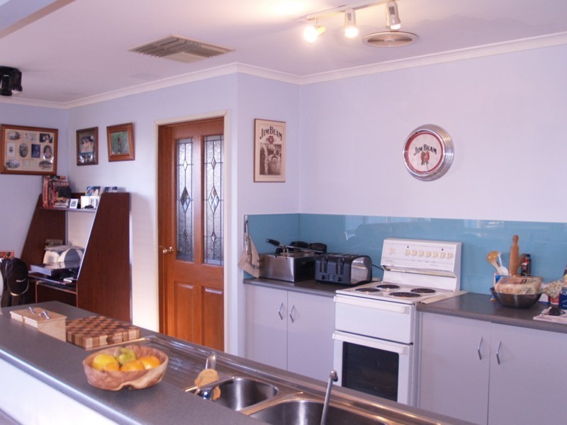 10 Jamieson Street, Moana SA 5169