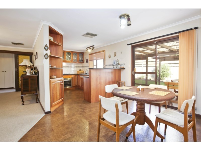 19 Eloise Avenue, Hallett Cove SA 5158