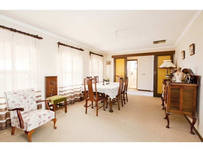 19 Eloise Avenue, Hallett Cove SA 5158