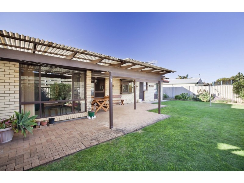 19 Eloise Avenue, Hallett Cove SA 5158