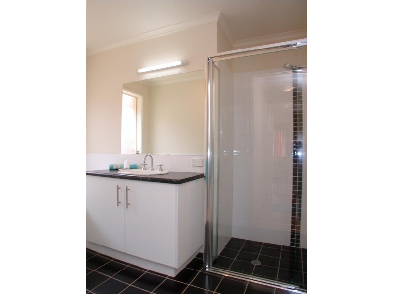 15/565 States Road, Hackham SA 5163