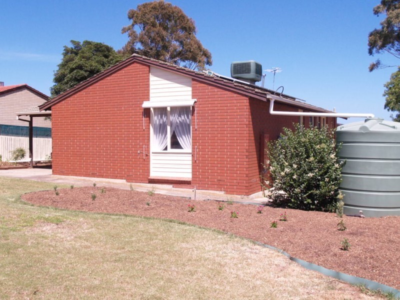 48 Warsaw Crescent, Hackham West SA 5163
