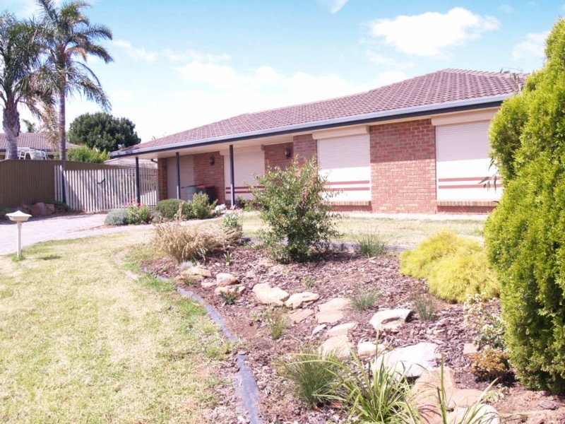 12 Pinehurst Grove, Morphett Vale SA 5162