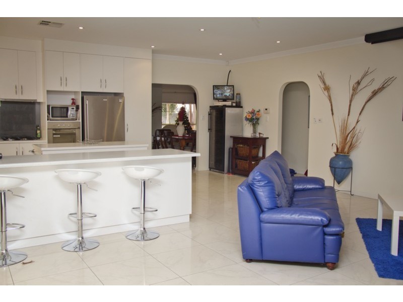 2 Summerhill Close, Reynella SA 5161