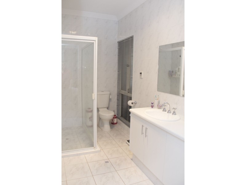 2 Summerhill Close, Reynella SA 5161