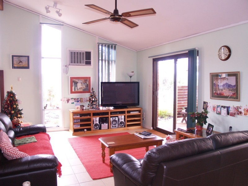 10 Domain Street, Moana SA 5169