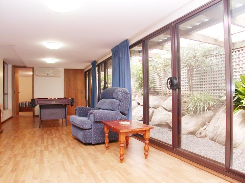 15 O’Halloran Lane, Hackham SA 5163