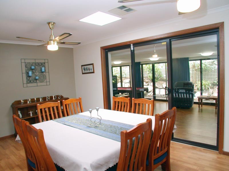 15 O’Halloran Lane, Hackham SA 5163