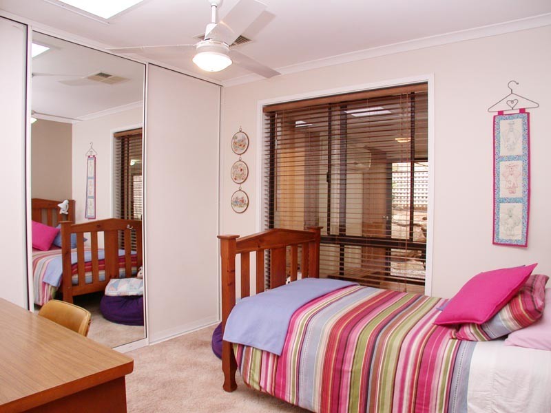 15 O’Halloran Lane, Hackham SA 5163