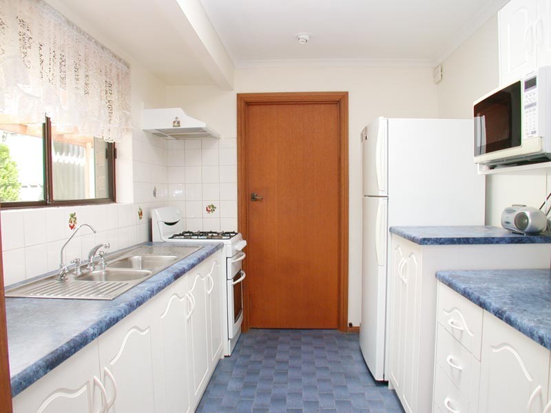 182 Perrybarr Road, Hallett Cove SA 5158