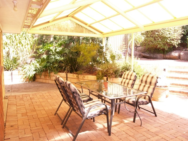 10 Chifley Crescent, Trott Park SA 5158