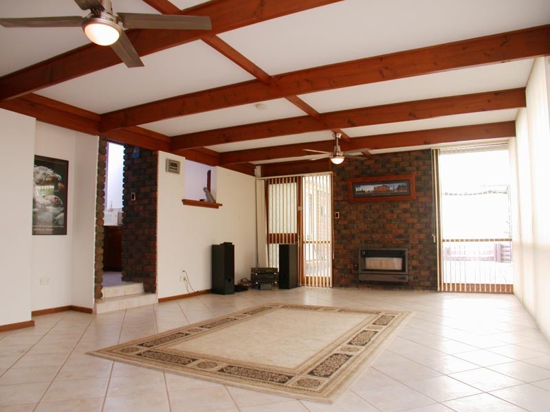 6 Safari Court, Hallett Cove SA 5158