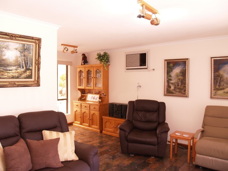 7 Shay Court, Huntfield Heights SA 5163