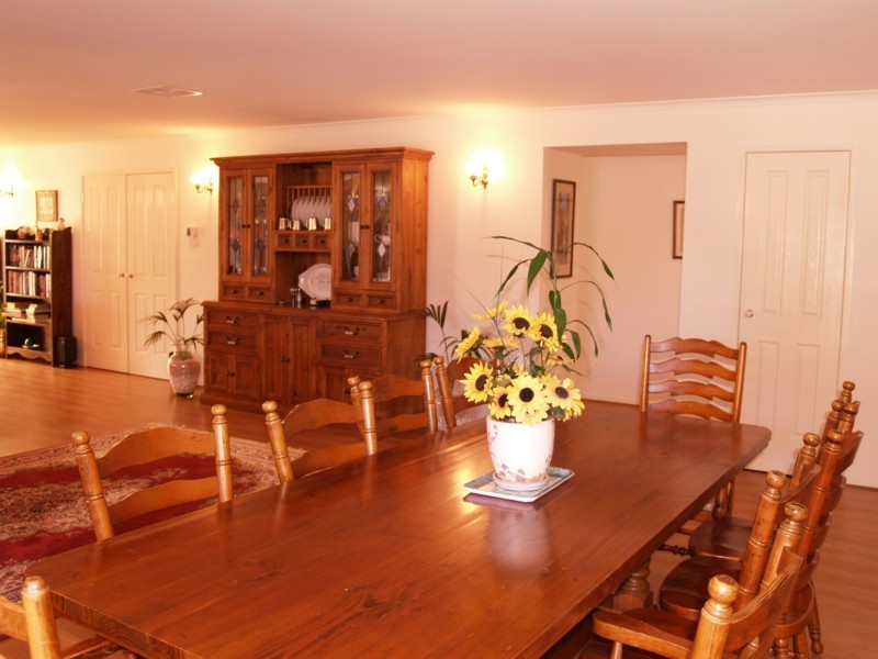 27 Tatachilla Road, Mclaren Vale SA 5171