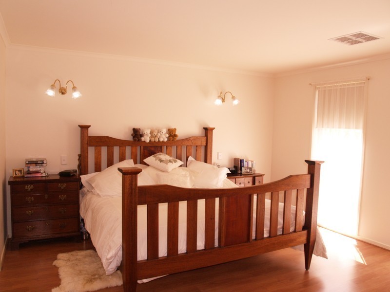 27 Tatachilla Road, Mclaren Vale SA 5171