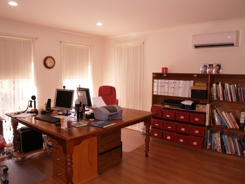 27 Tatachilla Road, Mclaren Vale SA 5171