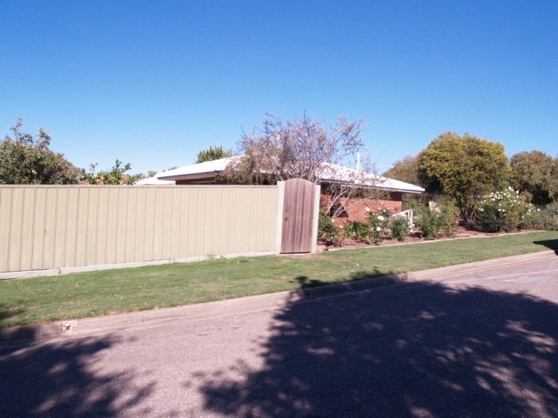6 Wattle Street, Mclaren Vale SA 5171