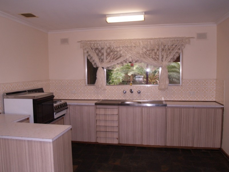 45 Nicolle Drive, Morphett Vale SA 5162