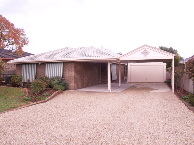 26 Champagne Crescent, Woodcroft SA 5162