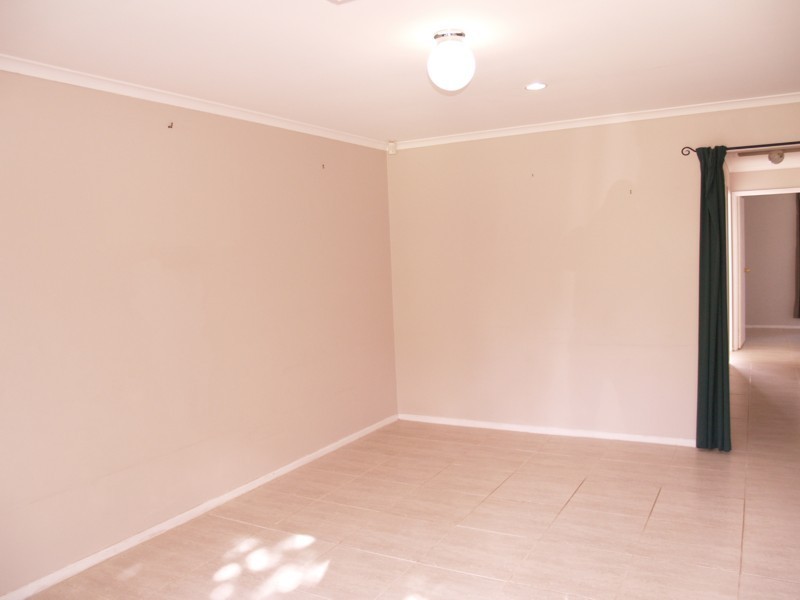 5 Mallard Crescent, Seaford Rise SA 5169