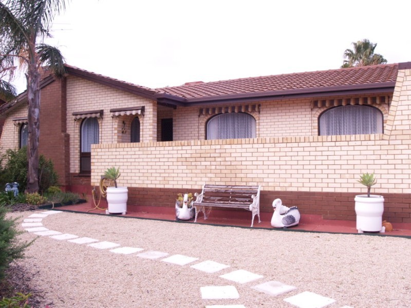 10 Holman Road, Christie Downs SA 5164