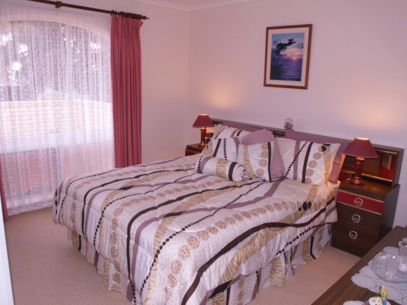 10 Holman Road, Christie Downs SA 5164