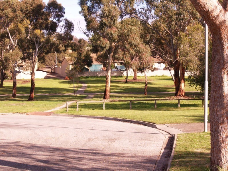 22 Hagen Crescent, Hackham West SA 5163