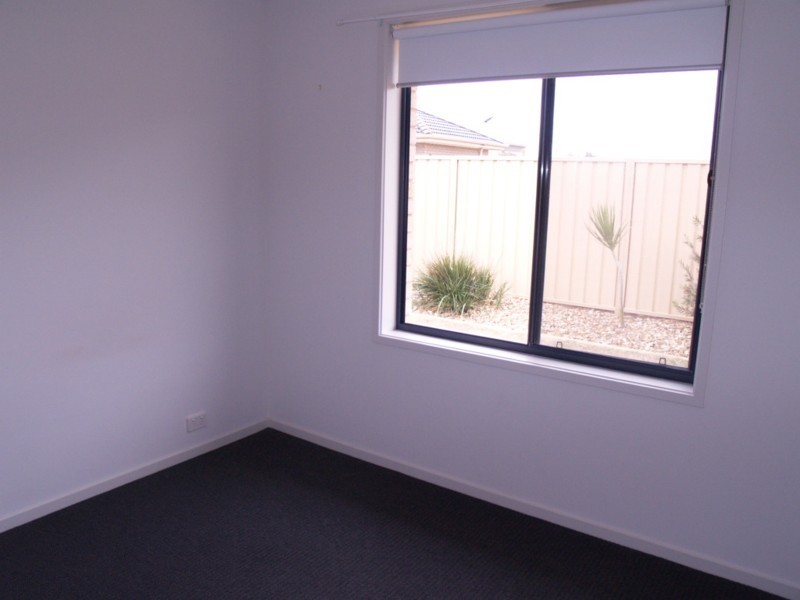 9 Sand Street, Seaford Meadows SA 5169