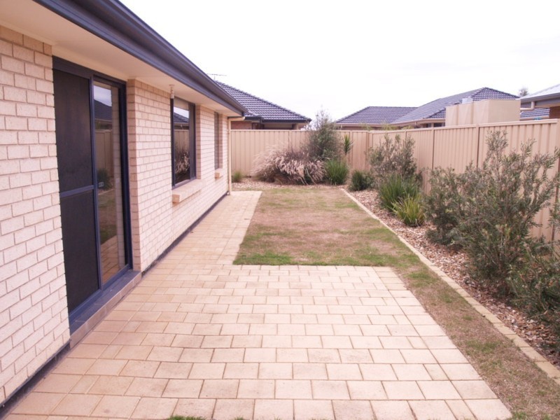 9 Sand Street, Seaford Meadows SA 5169