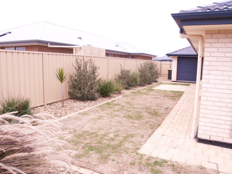 9 Sand Street, Seaford Meadows SA 5169