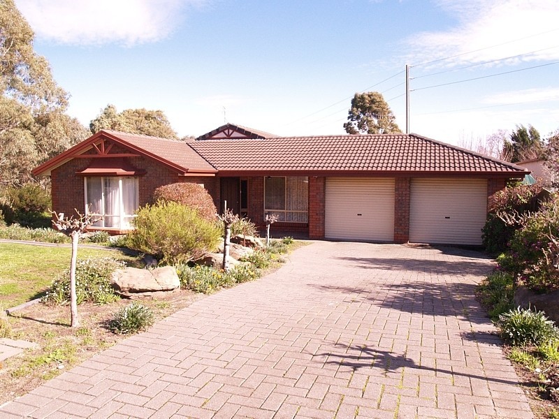 12 Parkgate Court, Onkaparinga Hills SA 5163