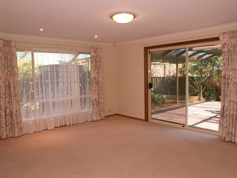 12 Parkgate Court, Onkaparinga Hills SA 5163